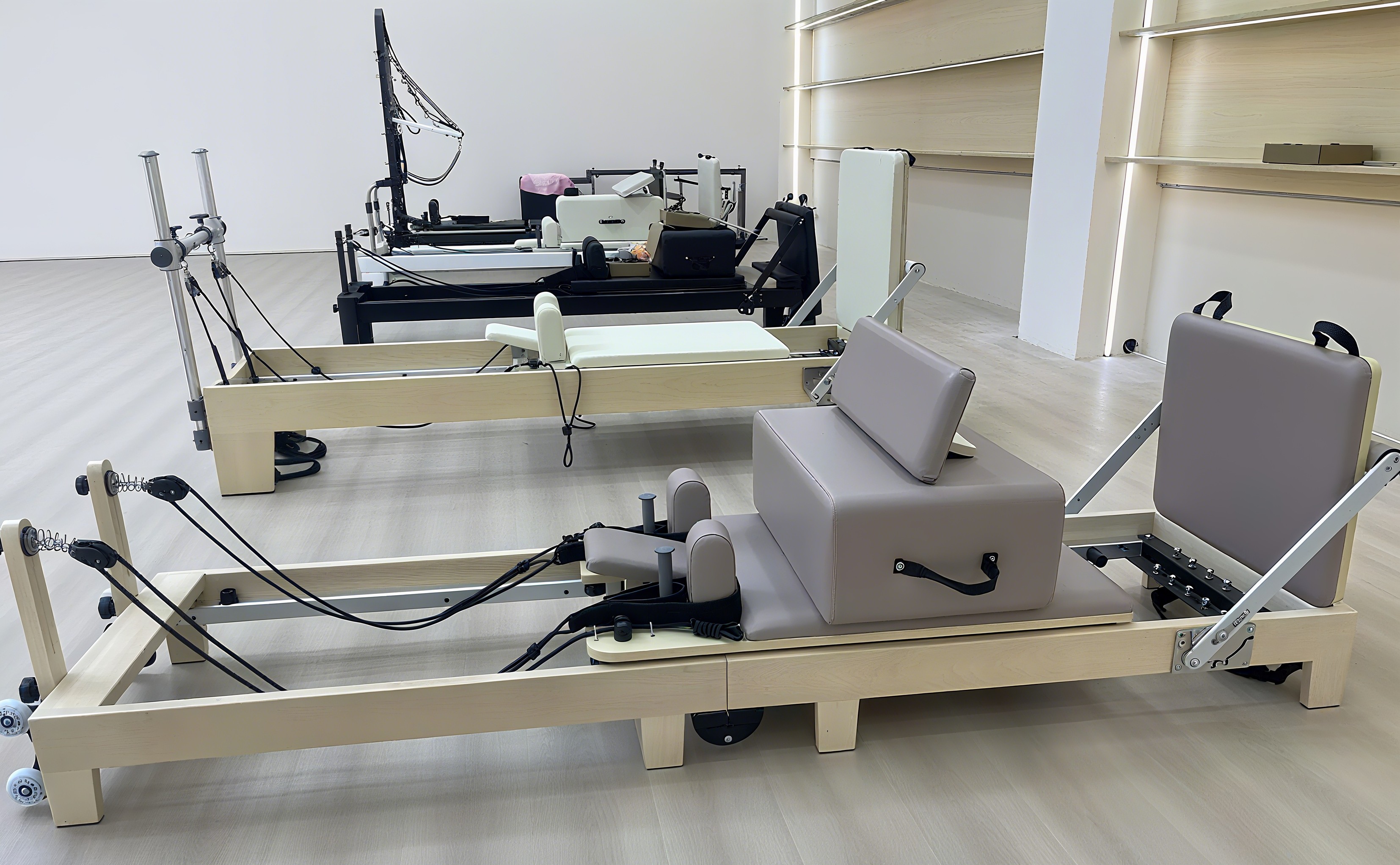 Foldable Maple Wood Pilates Re – обзор и цена Pilates & Yoga Vertebrasana